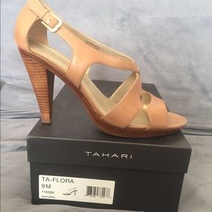 Tahari shoes